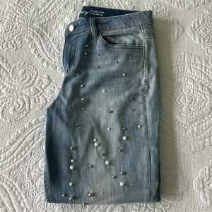 Mid rise jeans with pearls